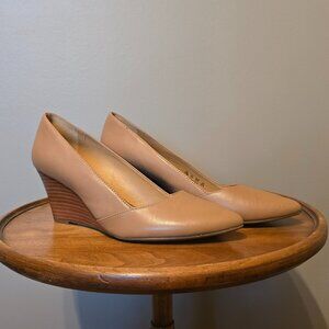 EUC Franco Sarto Wedge Heels